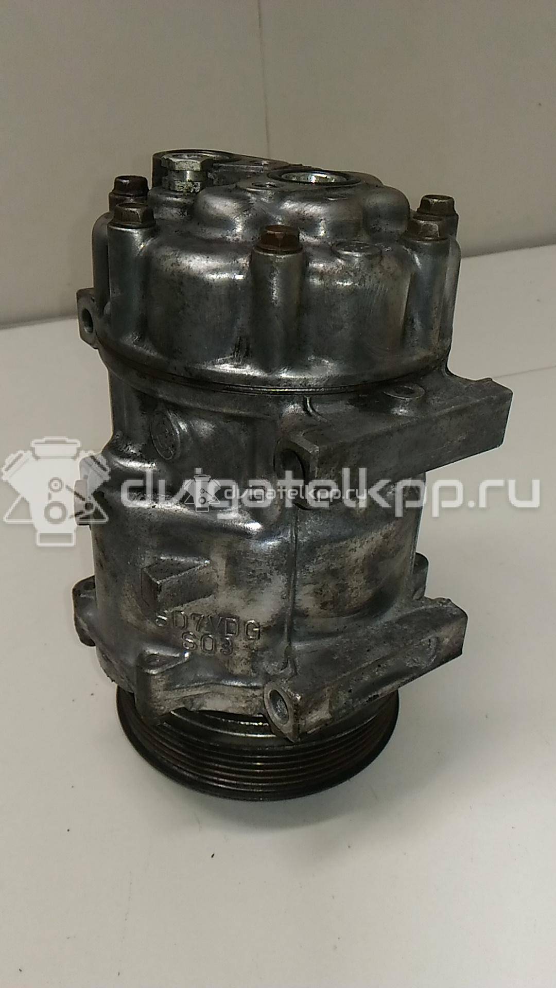 Фото Компрессор системы кондиционирования  3m5h19d629hc для Ford Focus / Kuga / C-Max {forloop.counter}}