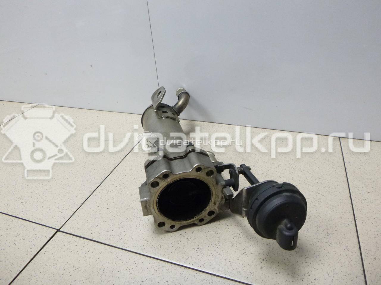 Фото Радиатор системы EGR для двигателя D 5244 T4 для Volvo V70 / Xc60 / S60 / S80 / Xc70 185 л.с 20V 2.4 л Дизельное топливо {forloop.counter}}