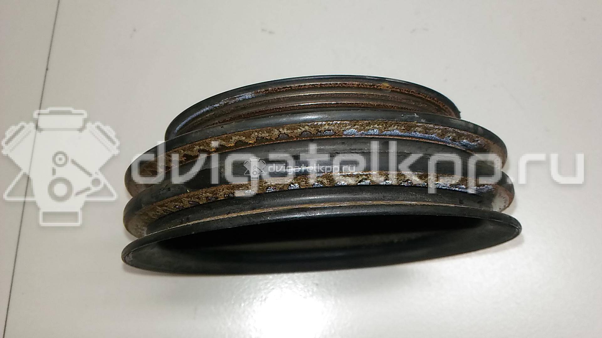 Фото Шкив коленвала для двигателя 4D56 (8V) для Ford / Honda / Mitsubishi 69-87 л.с 8V 2.5 л Дизельное топливо MD374223 {forloop.counter}}