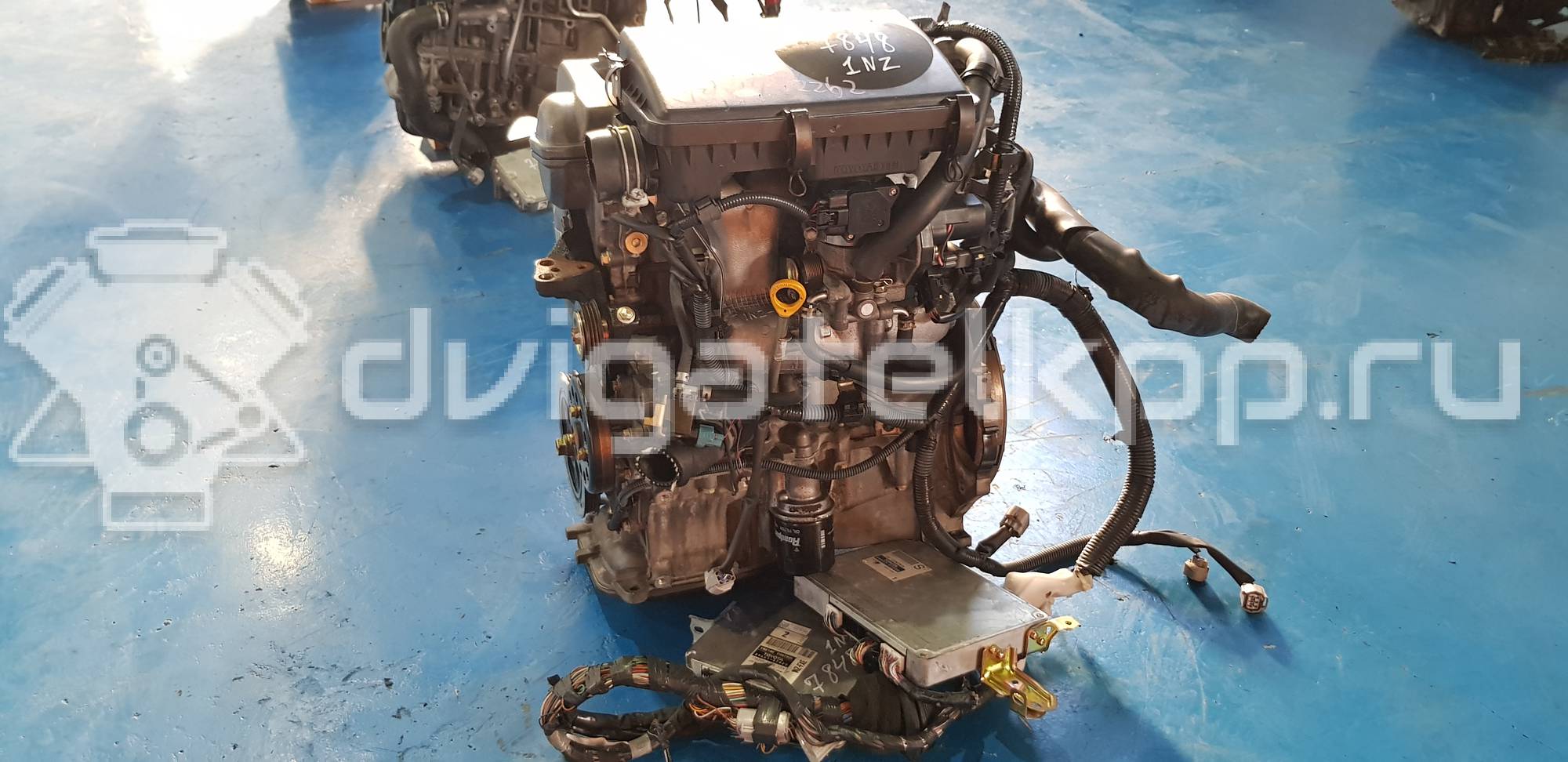 Фото Контрактный (б/у) двигатель 1NZ-FXE для Toyota Yaris / Prius 58-101 л.с 16V 1.5 л бензин {forloop.counter}}