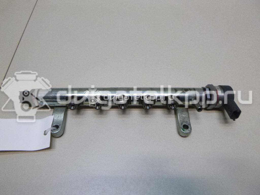 Фото Рейка топливная (рампа) для двигателя 224DT для Land Rover Freelander / Range Rover / Discovery 150-190 л.с 16V 2.2 л Дизельное топливо LR022334 {forloop.counter}}