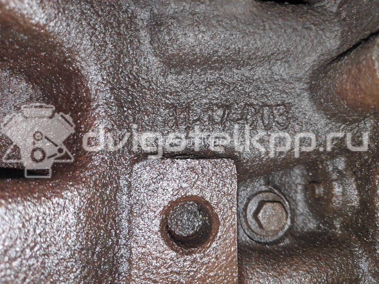 Фото Контрактный (б/у) двигатель  для land rover Discovery III  V   LR006675 {forloop.counter}}