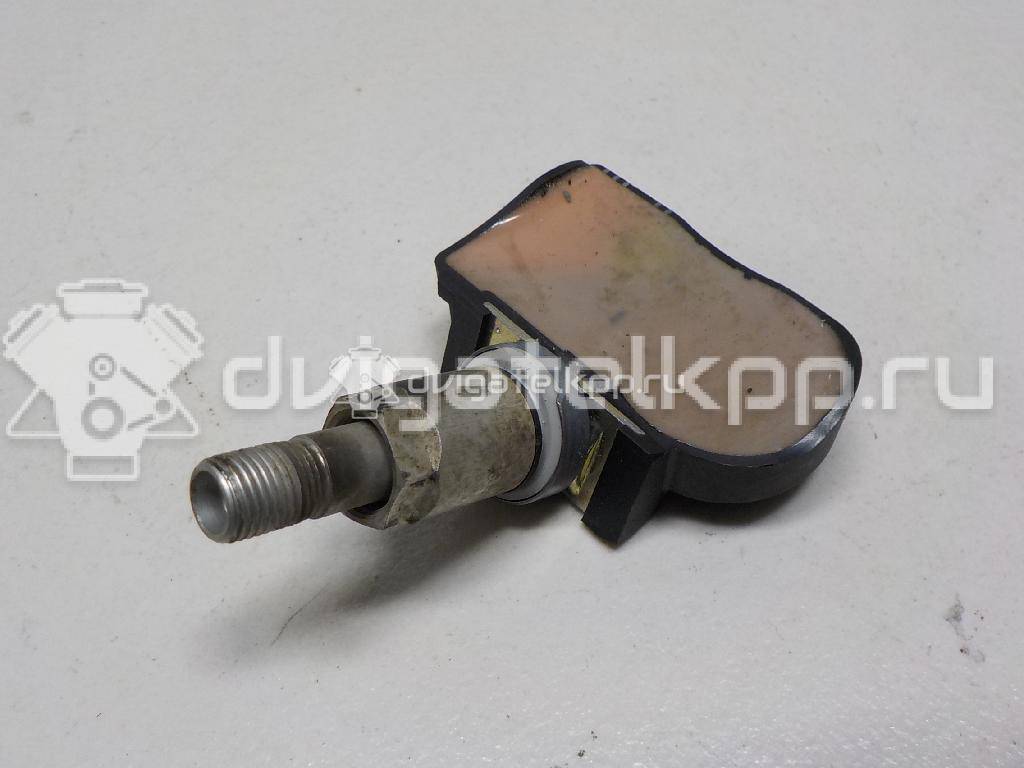 Фото Датчик давления в шине  LR070840 для Land Rover Freelander / Range Rover / Discovery / Defender L316 {forloop.counter}}