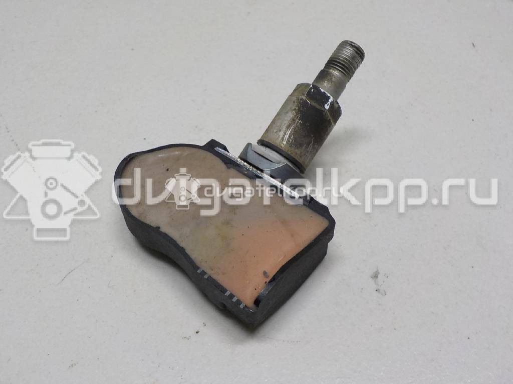 Фото Датчик давления в шине  LR070840 для Land Rover Freelander / Range Rover / Discovery / Defender L316 {forloop.counter}}