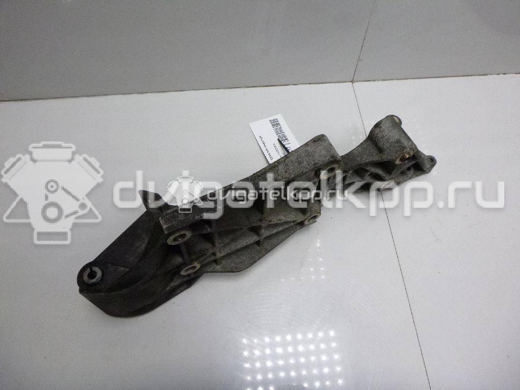 Фото Кронштейн генератора для двигателя AMF для Seat Ibiza / Cordoba / Arosa 6H 75 л.с 6V 1.4 л Дизельное топливо 045903143C {forloop.counter}}