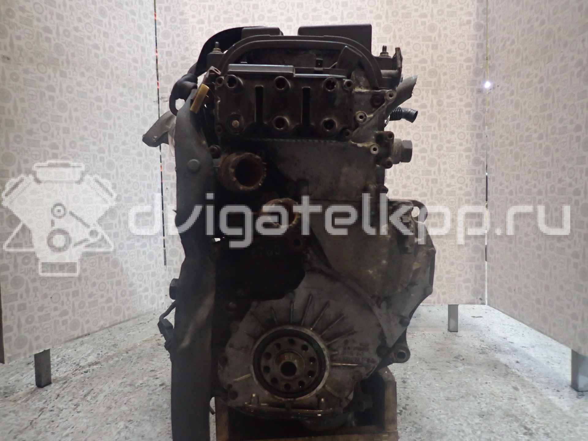 Фото Контрактный (б/у) двигатель AAA для Volkswagen Passat / Vento 1H2 / Golf 163-174 л.с 12V 2.8 л Супер-бензин (95) неэтилированный {forloop.counter}}