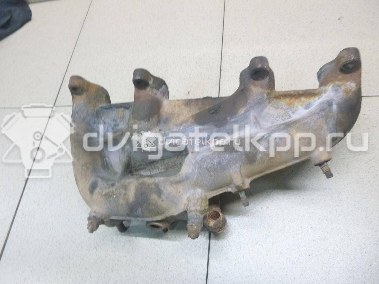 Фото Коллектор выпускной для двигателя PB для Volkswagen Passat / Jetta / Golf 112 л.с 8V 1.8 л бензин 027253033BC {forloop.counter}}