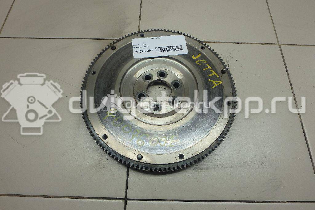 Фото Маховик для двигателя AUB для Volkswagen Polo / Lupo 6X1, 6E1 101 л.с 16V 1.4 л бензин 030105271D {forloop.counter}}