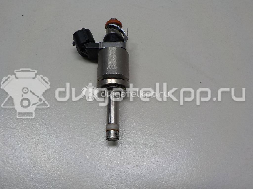 Фото Форсунка инжекторная электрическая  PE0113250B для mazda CX 3 {forloop.counter}}