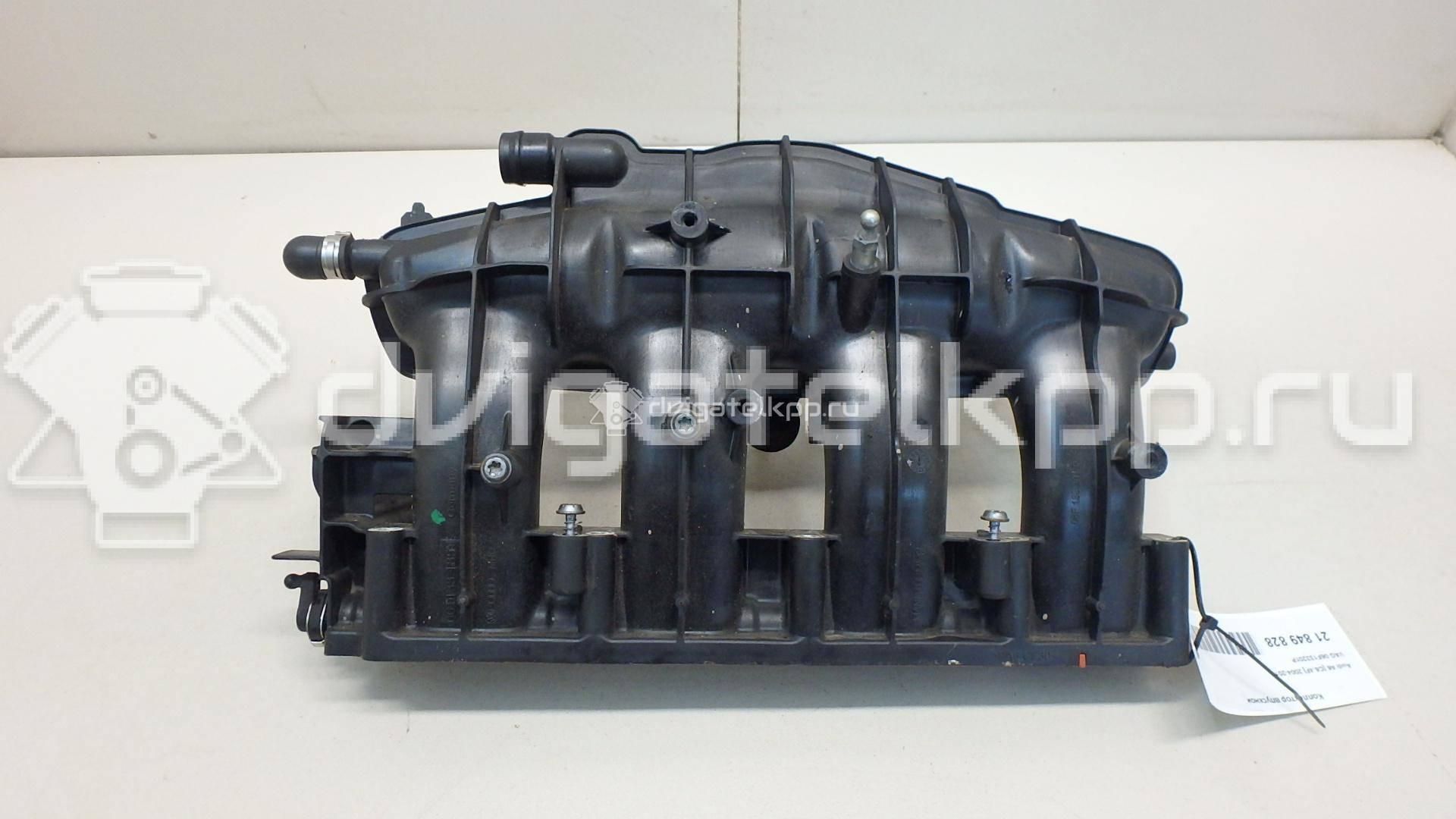 Фото Коллектор впускной для двигателя BWE для Audi A4 200 л.с 16V 2.0 л бензин 06F133201P {forloop.counter}}