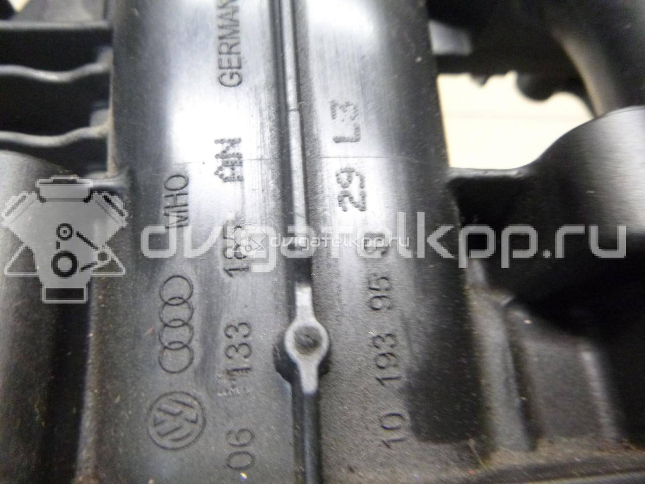 Фото Коллектор впускной для двигателя CDHA для Audi A4 120 л.с 16V 1.8 л бензин 06H133201AM {forloop.counter}}