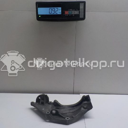 Фото Кронштейн генератора для двигателя D 4204 T для Volvo V50 Mw / C70 / V70 / C30 / S40 136 л.с 16V 2.0 л Дизельное топливо 9682367380