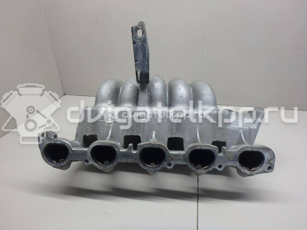 Фото Коллектор впускной для двигателя B 5244 S для Volvo S70 Ls / C70 / V70 / S60 / S80 170 л.с 20V 2.4 л бензин 8699533 {forloop.counter}}