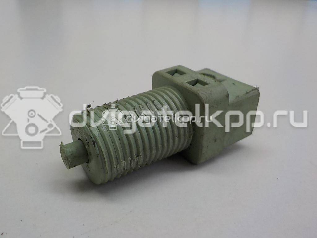 Фото Датчик включения стопсигнала  7700849783 для Renault Safrane B54 / Megane / Clio / 19 / 25 B29 {forloop.counter}}