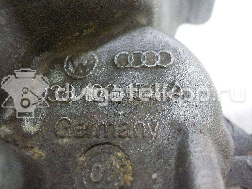 Фото Крышка двигателя передняя  038103153A для Skoda / Volkswagen / Seat {forloop.counter}}